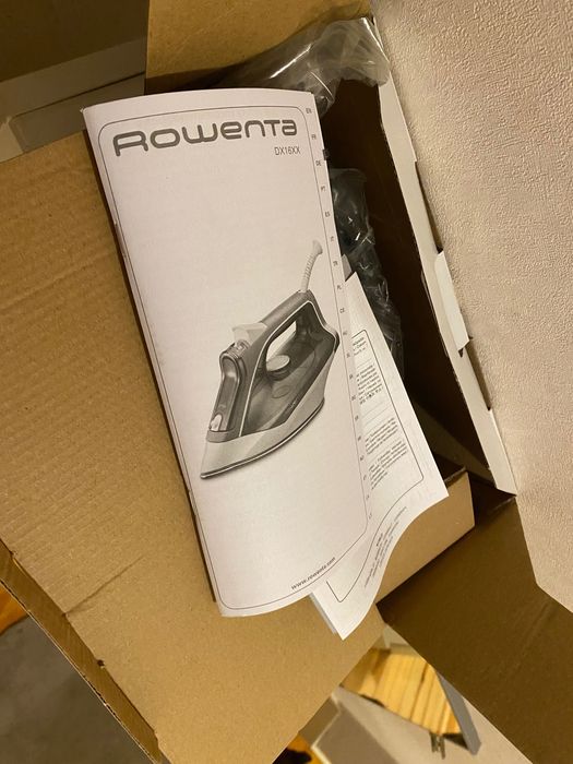 Ferro de engomar a vapor  Rowenta effective 2400W novo