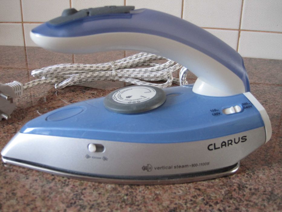 Żelazko turystyczne z parą Clarus