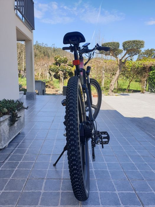 Bicicleta eléctrica usada