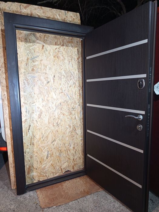 Входные двери распродажа! Срочно!