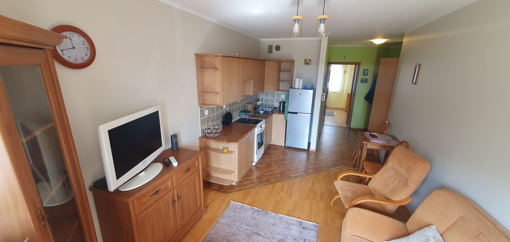 Mieszkanie 2 pokoje 37 m ul. Laszki, 1900 + opłaty zł.