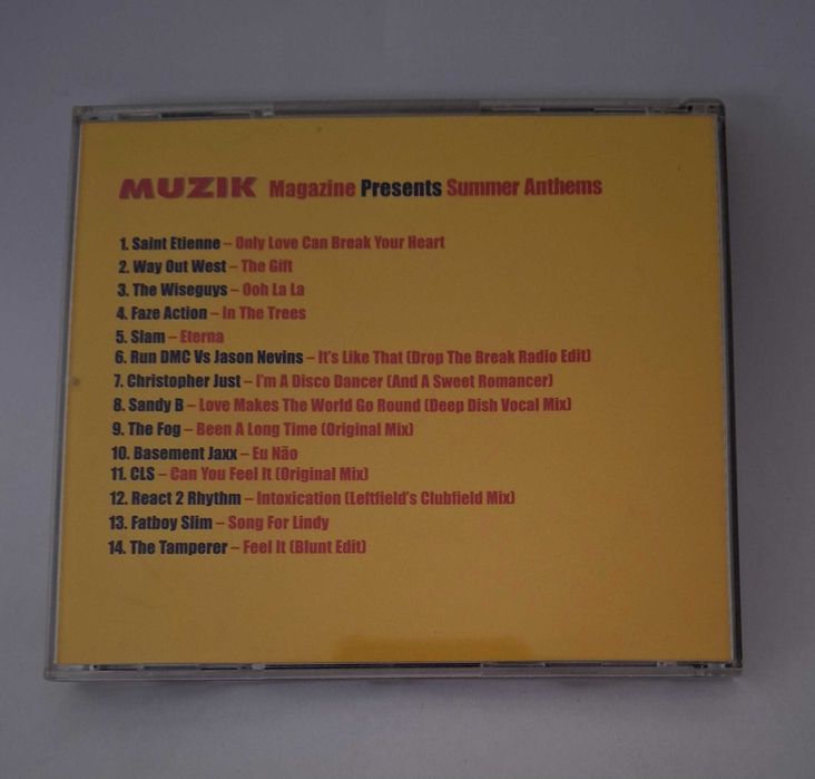 CD da revista Musik com os hinos do Verão de 1998, de Basement Jaxx a Fatboy Slim. 2€. Lisboa