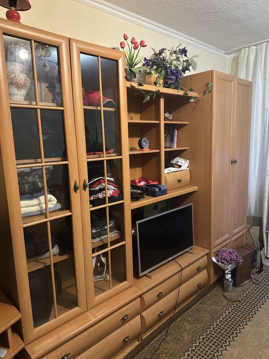 Продаж мебли и техники
