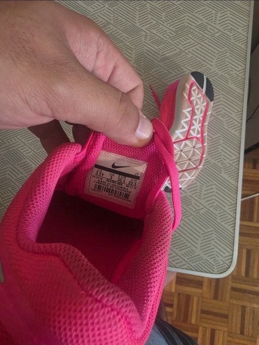 Tenis Nike 35,5 bom estado