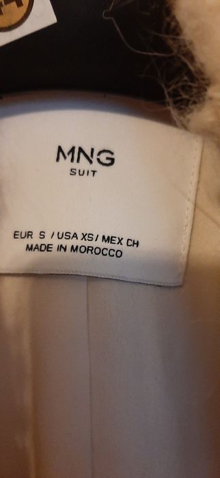 Plaszcz w kolorze ekri