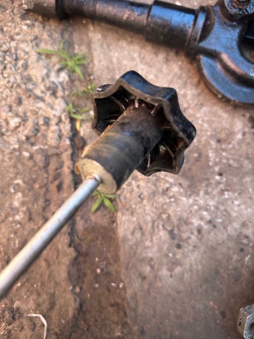 Болт Винт руля ИЖ