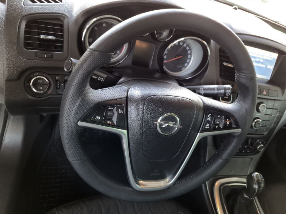 I покоління • Sports Tourer 2.0 BiTurbo CDTI МT (195 к.с.)
Джерело: ht