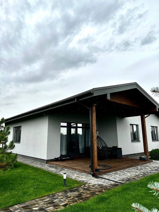 Продам дом с ремонтом Новоалександровка