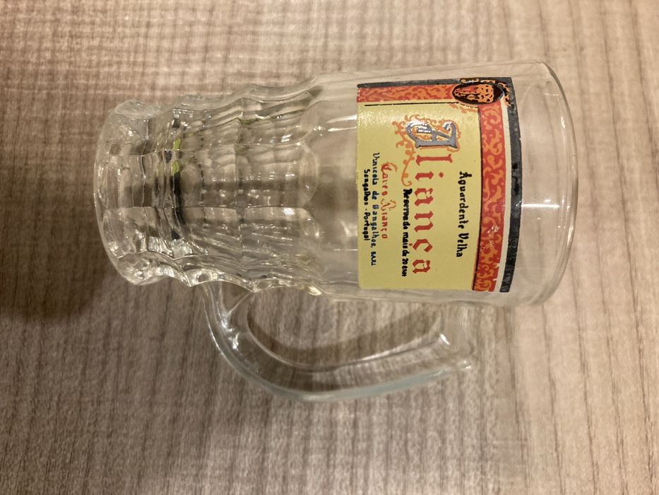 Copos de Licor, Novos