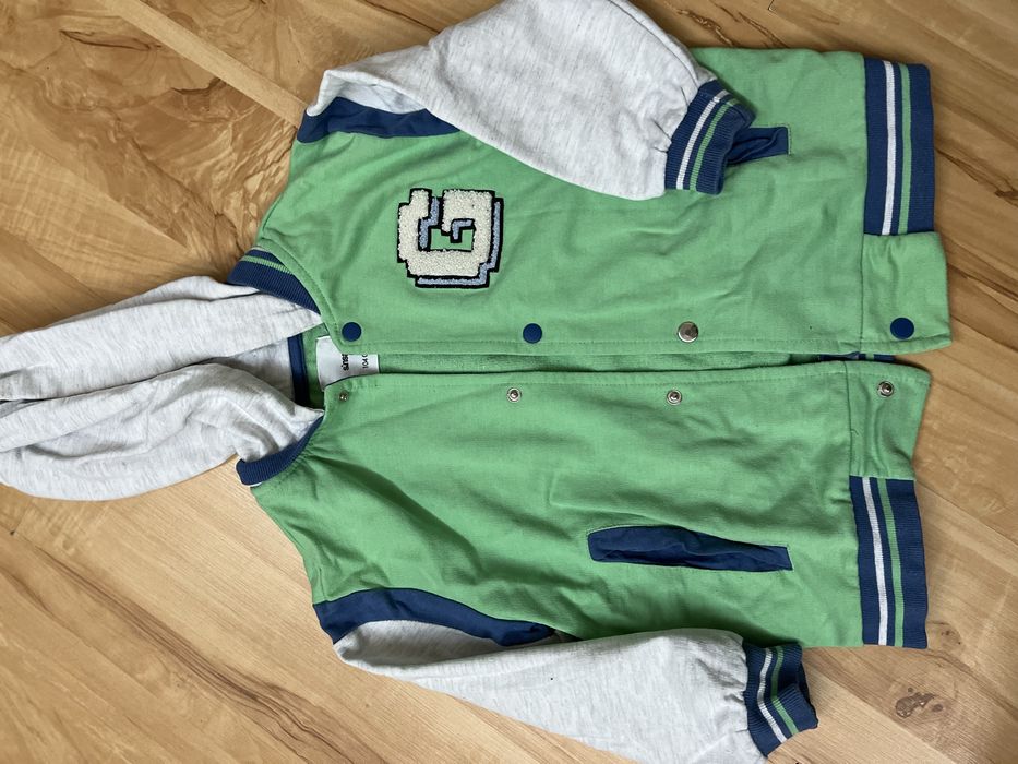 Кофта бомбер на хлопчика 104 розмір