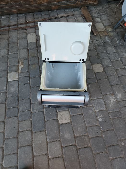 Холодильник  DAF 105