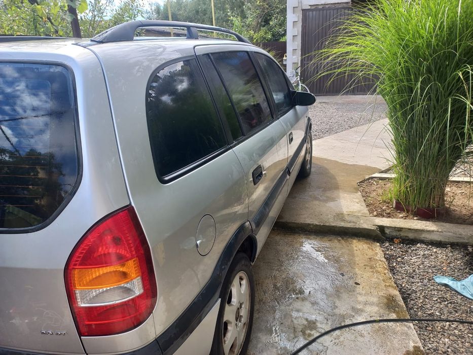 Опель Зефіра А.     .