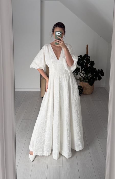 Suknia slubna romantyczns asos bufiaste rekawy kieszenie