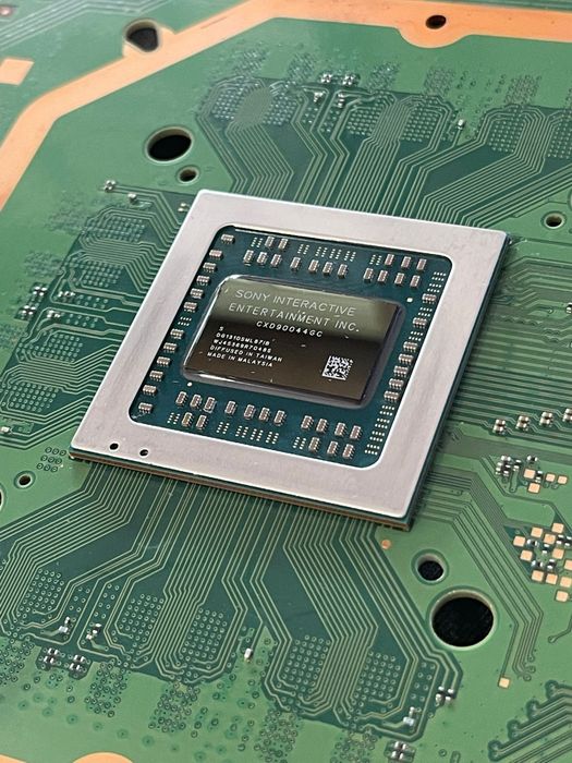 PS4 Pro 2TB (firmware 11.00, ler descrição)
