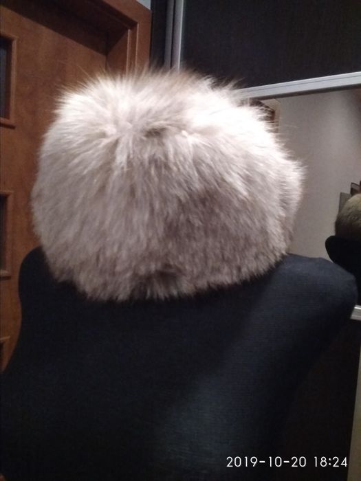 Czapki i kołnierz srebrny lis