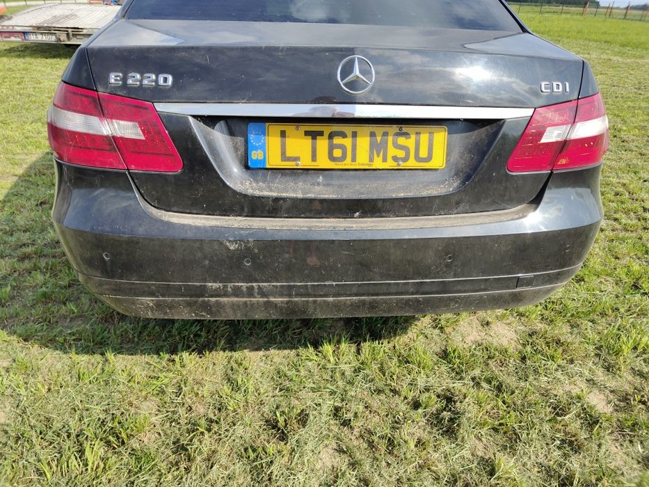 Zderzak tylny Mercedes w212 kolor 197