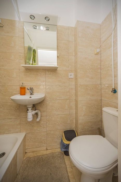 Центр, однокімнатна, роздільна, тривала аренда, 40 м.кв., будинок 2017