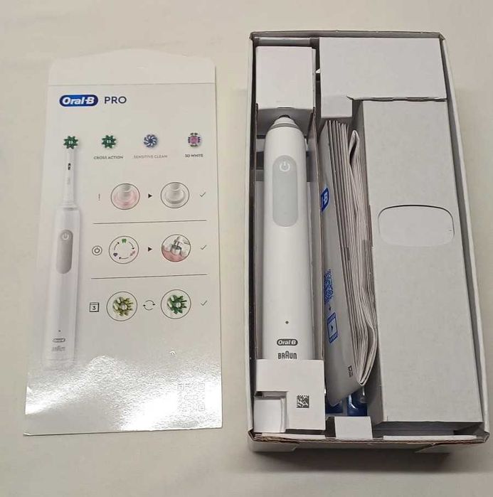 Szczoteczka elektryczna Oral-B PRO 3 3000 Sensitive Clean