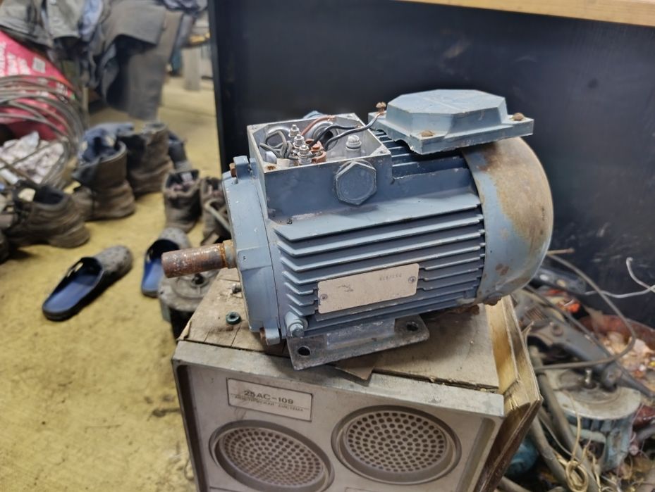 Продам электродвигатель 1,5квт 1500обр.