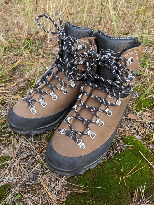 Garmont Dakota Lite GTX. Трекінгові черевики