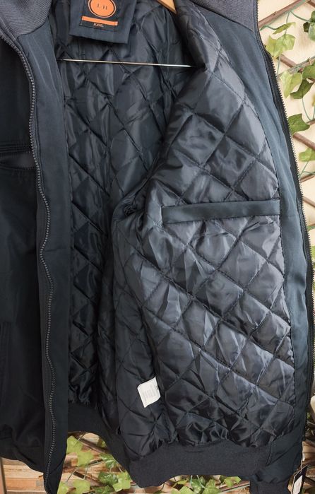Parka subretudo novo a estrear 3xl 4xl
N 54-58
Excelentequalidade
Vend