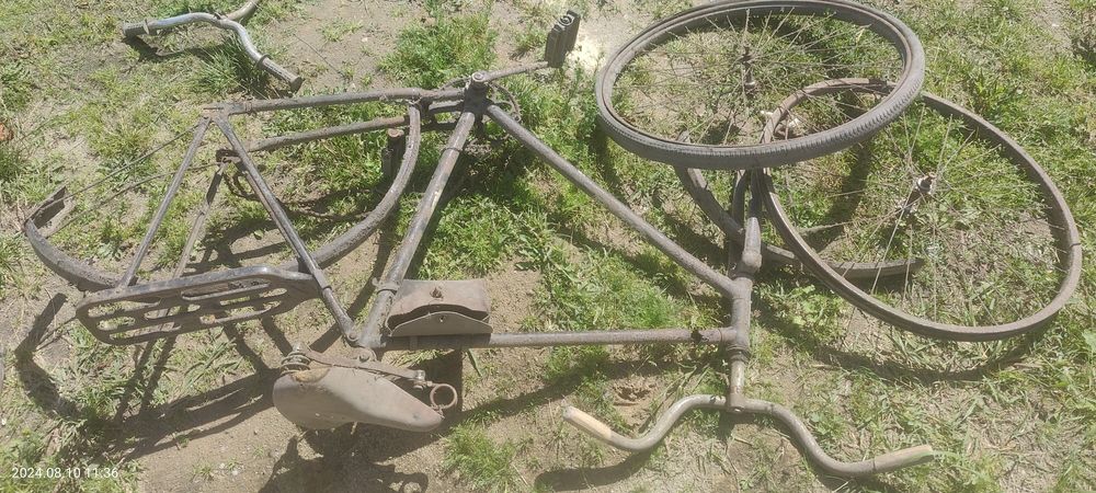 Rama roweru stara PRL, Ukraina, Vigry 3