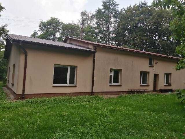 Wynajem budynku biurowego w Czerminie k/Mielca