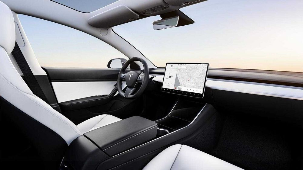 TVDE - TESLA MODEL 3 2025 Vermelho - UBER BLACK - Confort- Clientes Privados