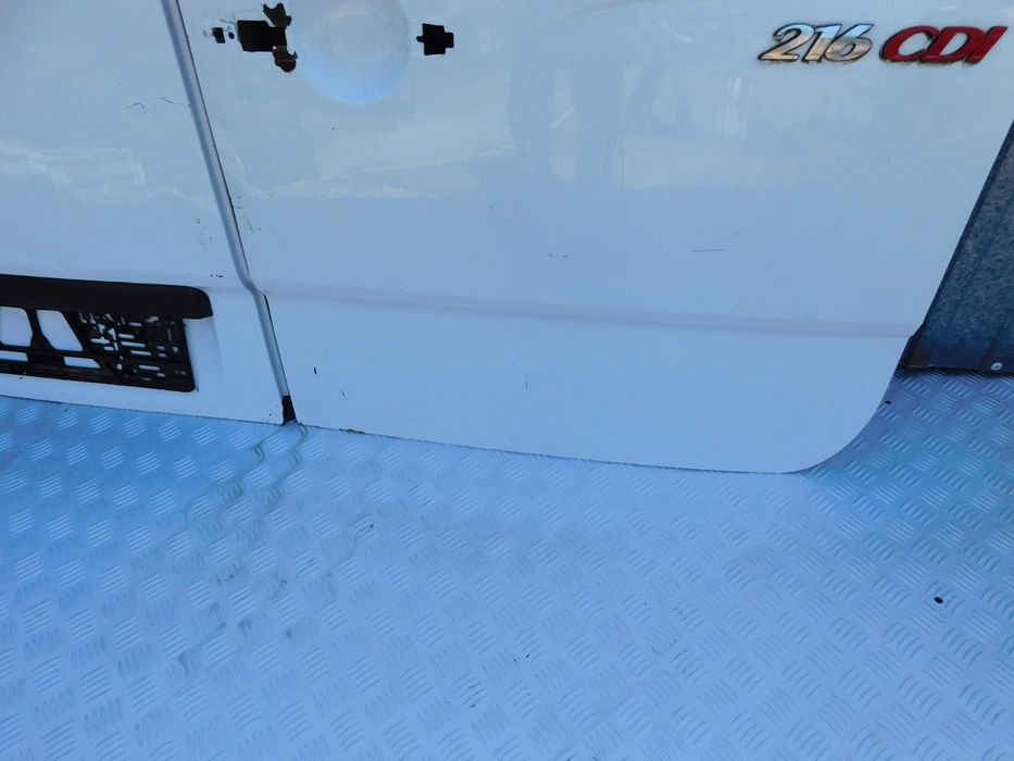 Mercedes Sprinter 906 drzwi tył komplet dwie sztuki białe niskie OEM