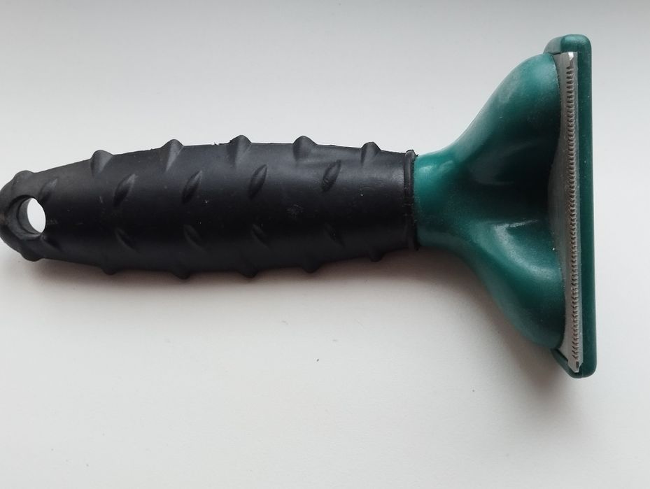 Расчёска для кошек и собак