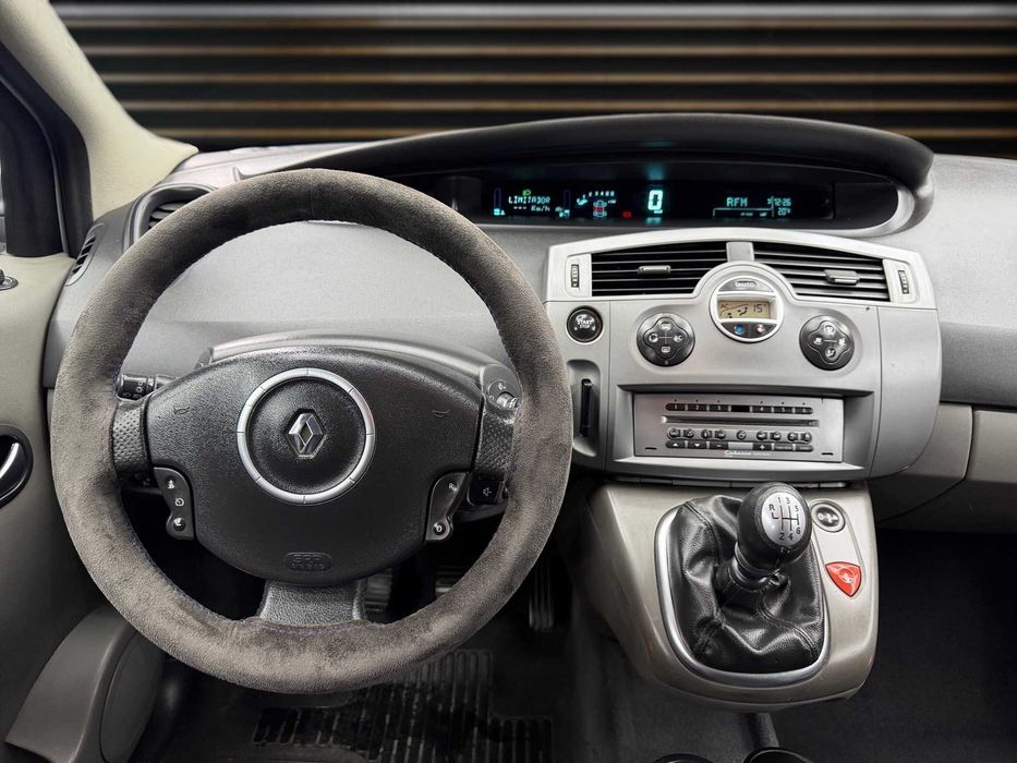 Renault Scénic Exclusive 1.5dCi Full Extras c/Garantia - 104€ p/mês