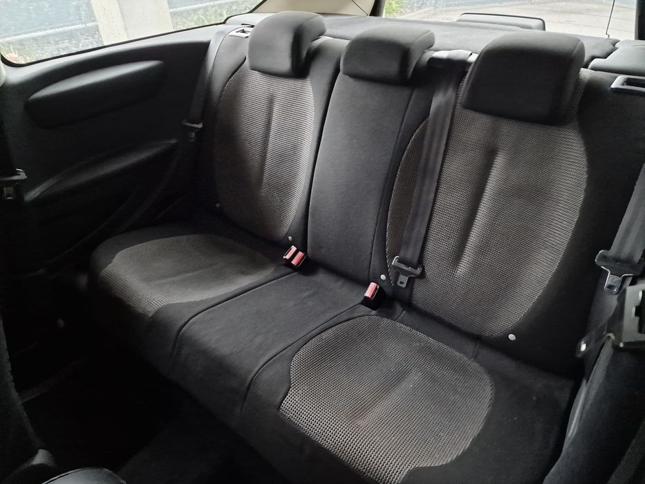 Citroën C4 1.6 HDi VTR – Económico, Fiável e Bem Equipado