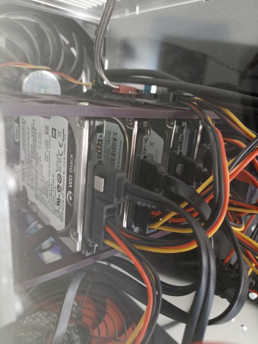 ROCKPro64 4GB Single Board + 64GB eMMC + Caixa + fonte + 4 discos