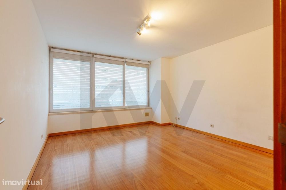 Apartamento T1 - ALTA DE LISBOA  * Edifício * Dolce Vita *