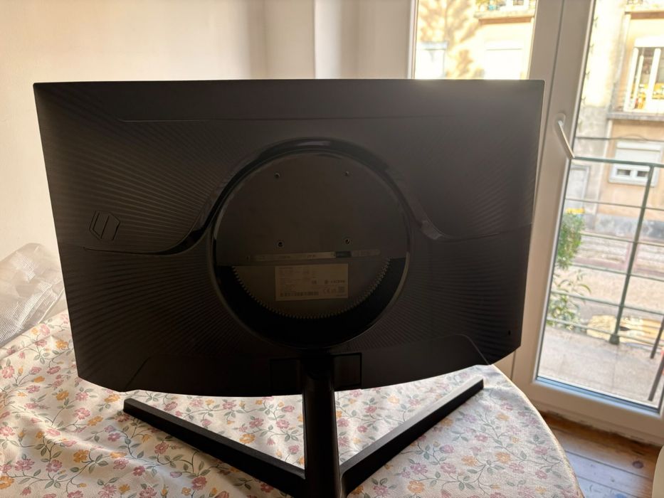 Monitor 27 polegadas Curvo