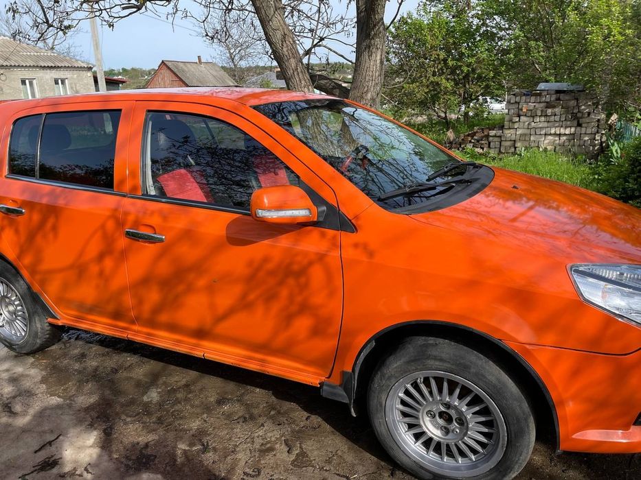 Джилі мк кросс 2013 року