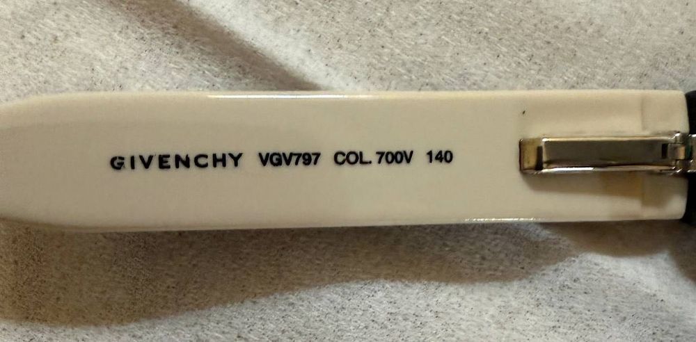 Оправа Givenchy VGV797