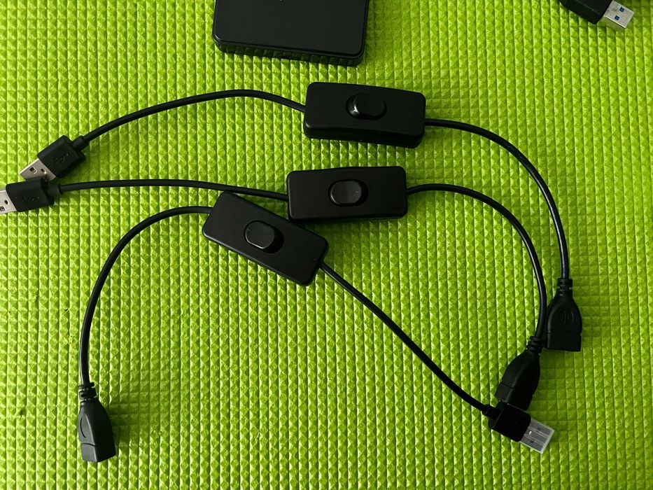 Набор разных девайсов USB