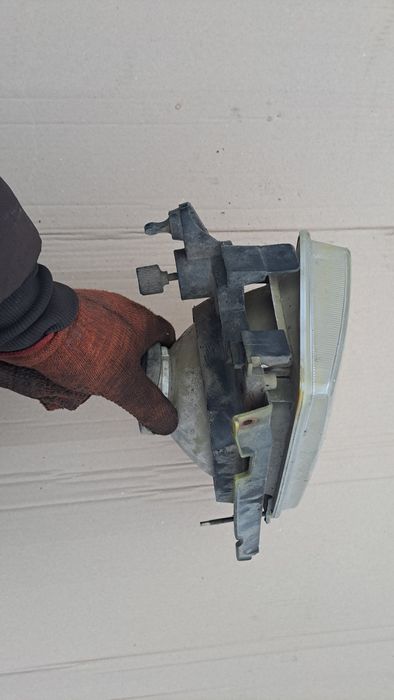 Фара опель кадет ліва водійська opel kadett