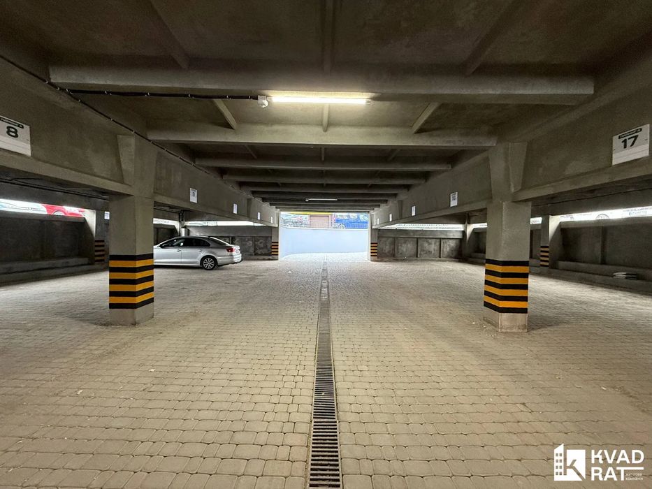 Продаж паркомісця у ЖК Містечко Центральне, вул.Височана, центр