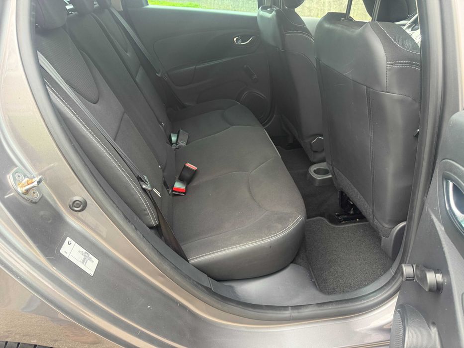 Renault Clio sport tourer 0.9 TCE