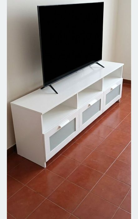 Vendo aparador para Tv