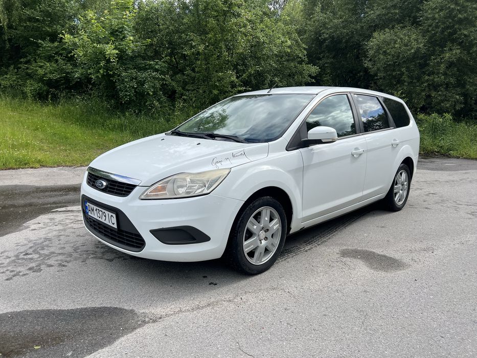 Продам авто Ford Focus II 1.6 TDi