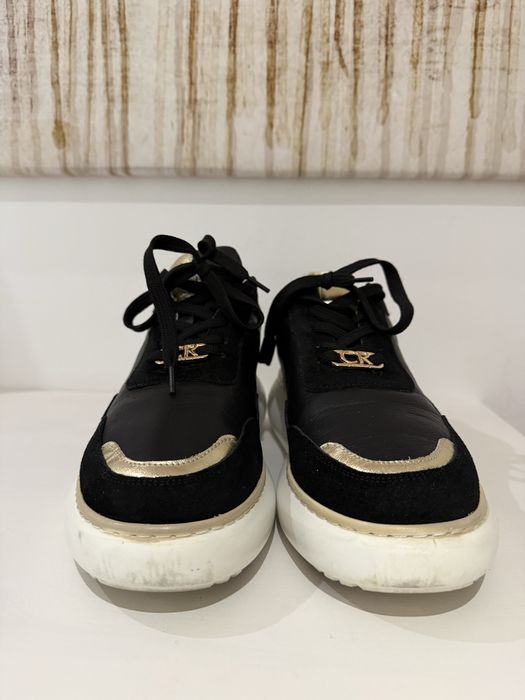 Sneakersy skórzane czarne Carinii 39 czarne