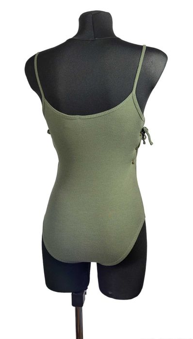 Body khaki prążek 34,XS/36,S wiązanie Primark