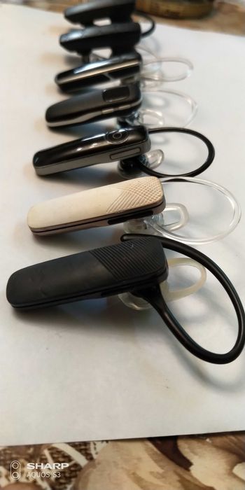 Гарнитура Bluetooth Plantronics, разные модели