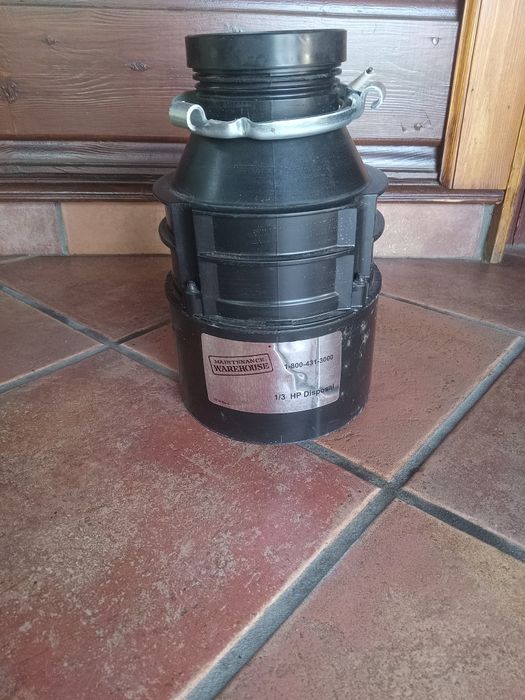 Młynek do zlewu / rozdrabniacz