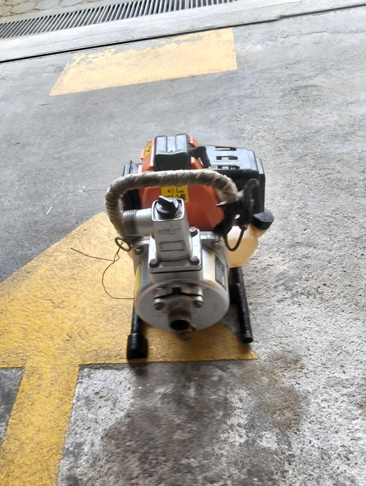 Bomba de tirar água portátil