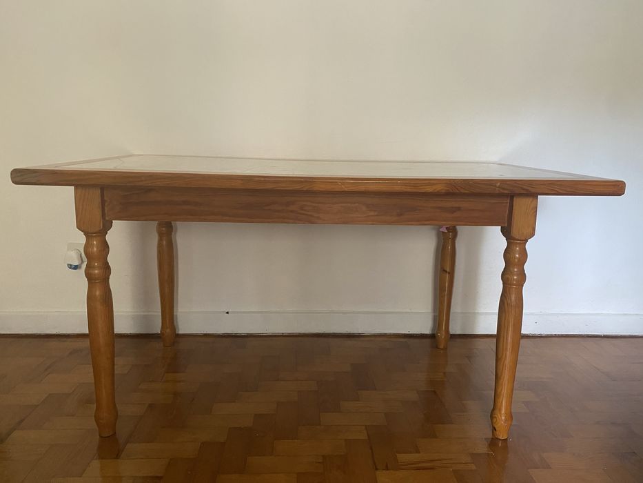 Mesa de jantar mármore e madeira