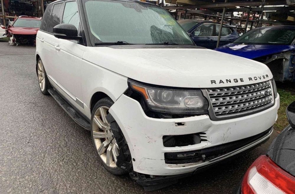 Land Rover Range Rover VOGUE 5.0 supercharger 510 KM FUJI WHITE lekko uszkodzony